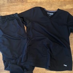 Grey’s Anatomy black scrubs set